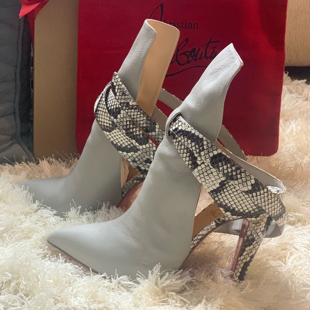Christian Louboutin Heel Size: 39 (US Size: 8.5/9) - Picture 10 of 10